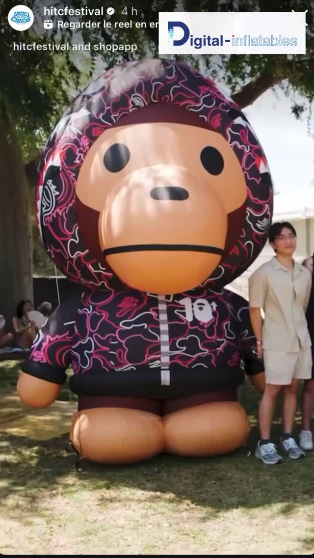 For @88risingshop during @hitcfestival & @bape_us we made this 2 giant inflatables 

Enjoy the show! #bape #88rising #hitc #digitalinflatables